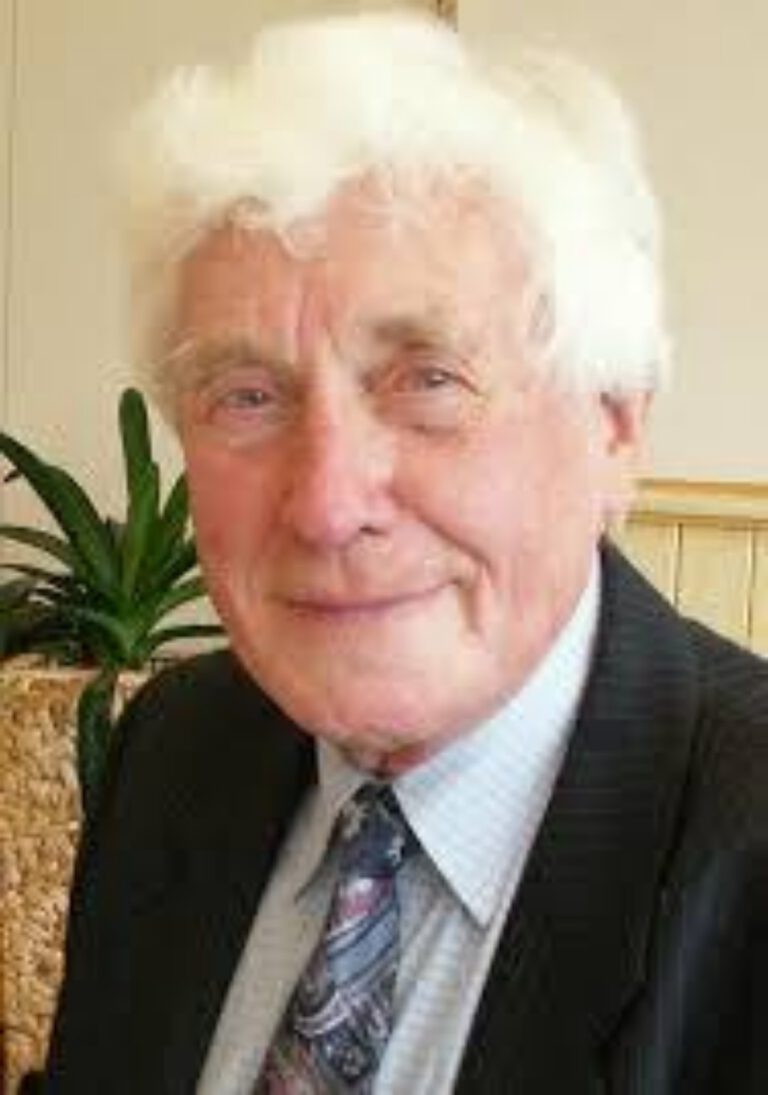Porträt von Prof. Dr. Albert Raasch